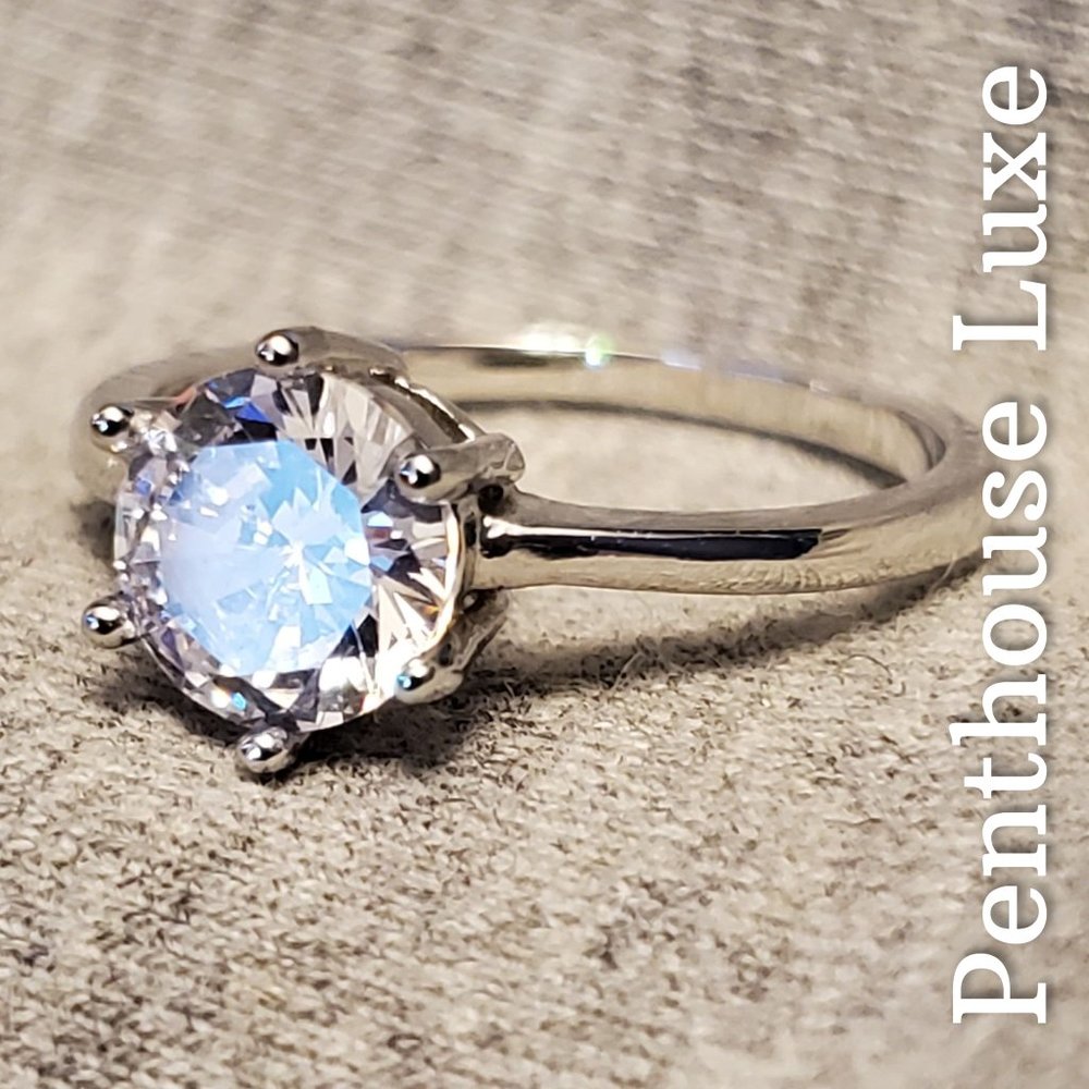 🔥 CLEARANCE! White Gold Plated Solitaire Ring - Picture 3 of 8